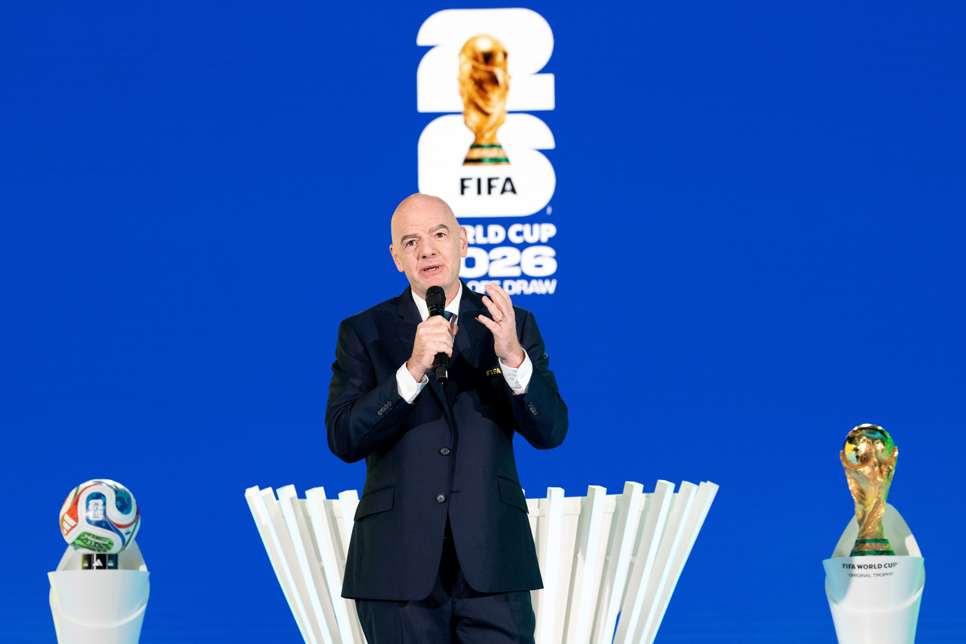 Presidente della FIFA Infantino durante il sorteggio dei playoff della Coppa del Mondo di calcio 2026 a Zurigo,