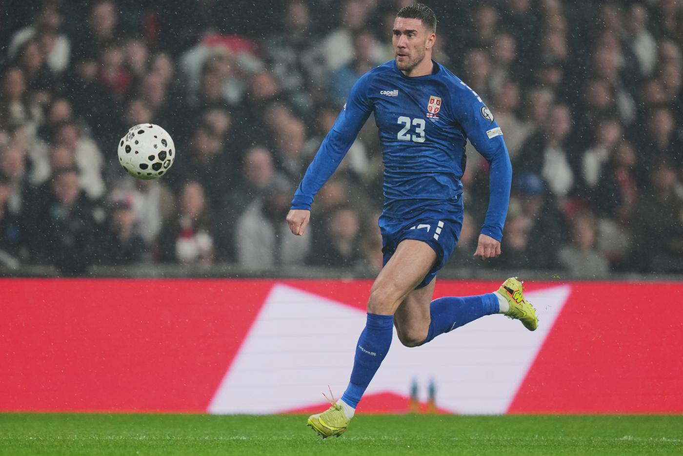 Dusan Vlahovic infortunio polpaccio Serbia